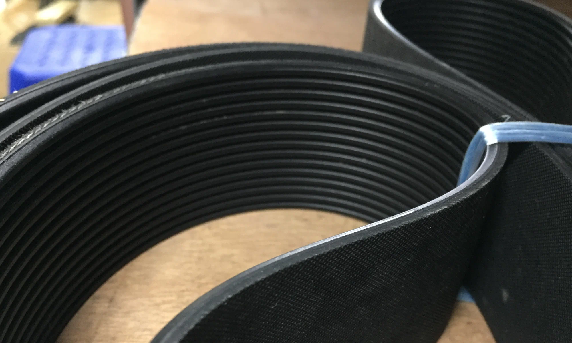 Ремень  поликлиновой 13Л-1700